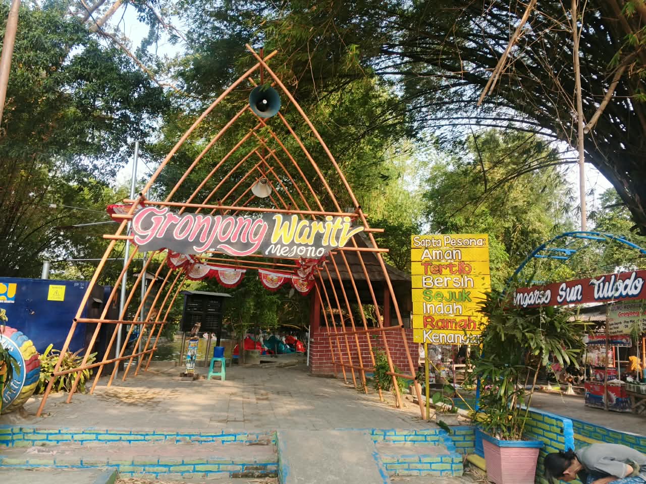 Gronjong Wariti, Wisata Paling Murah Sak Indonesia Raya